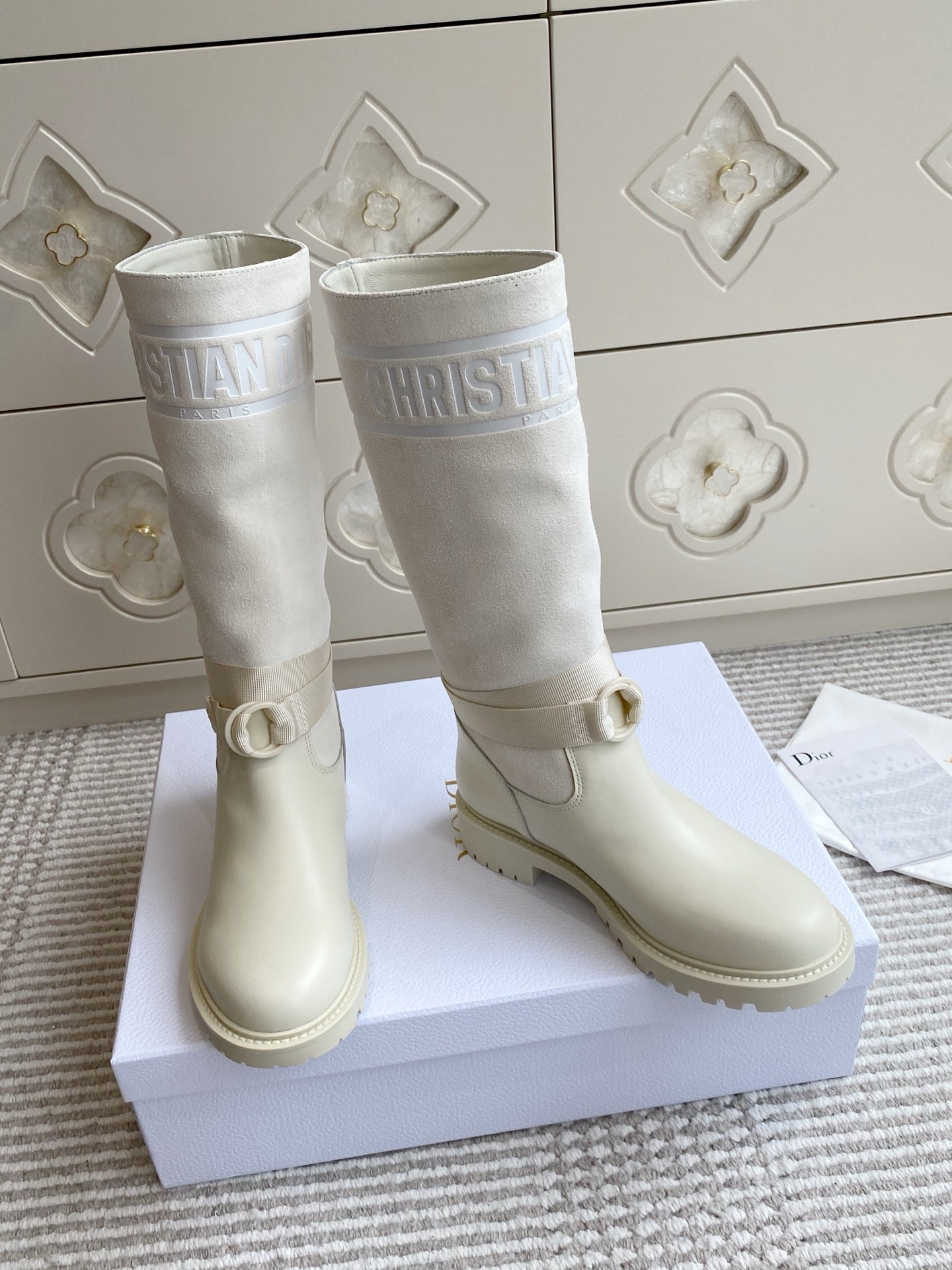 Dior 2025 Boot Off-White Suede Cowhide 501184
