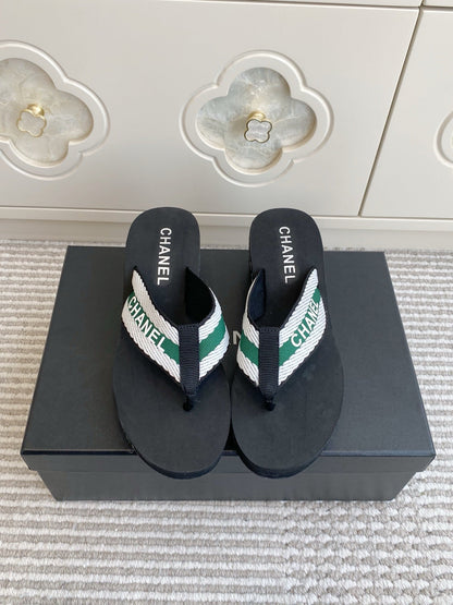 CC 26s Thong Sandals 65 Black White Green Rubber Leather 647676