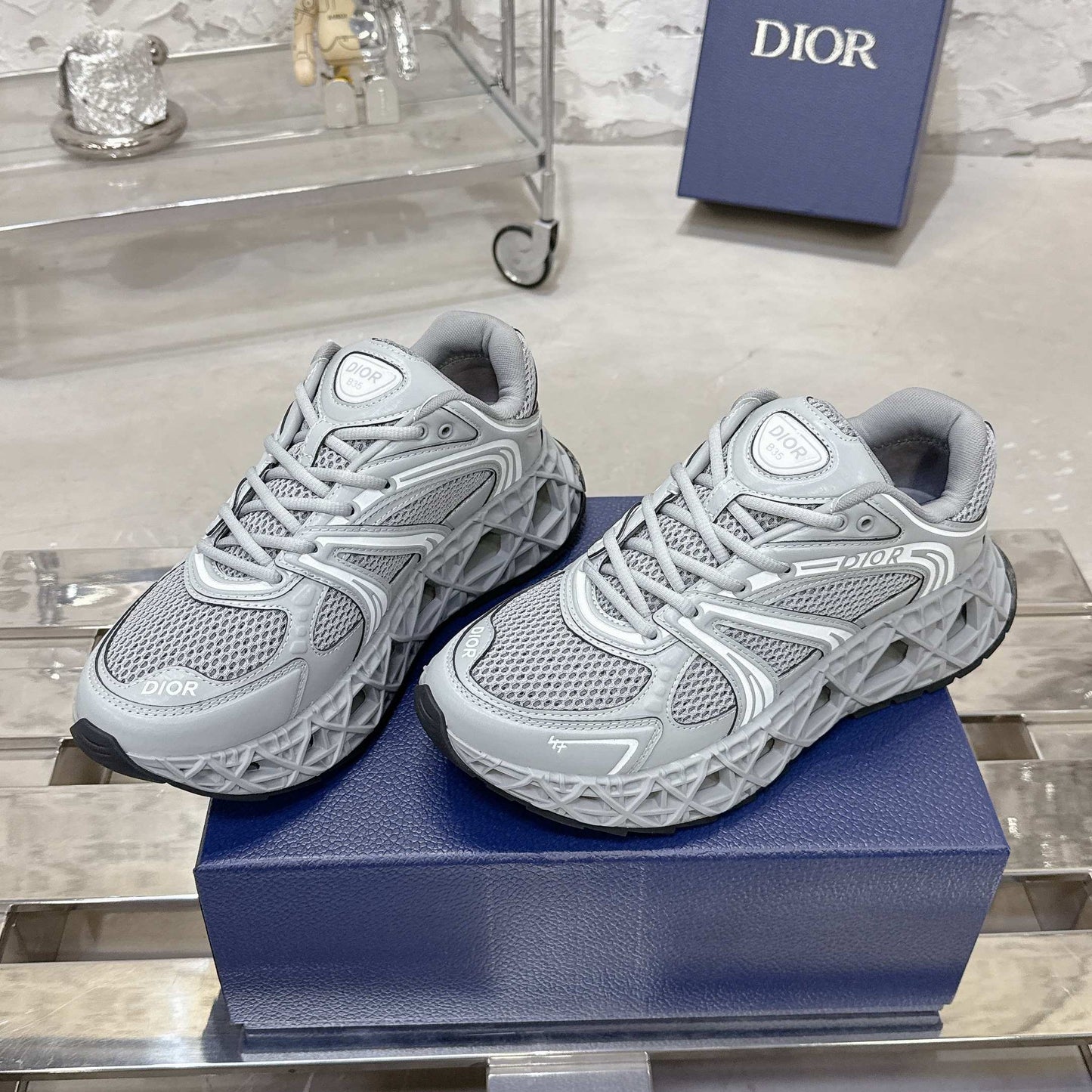 CD 26s Sneaker Light Grey Mesh Suede 905043