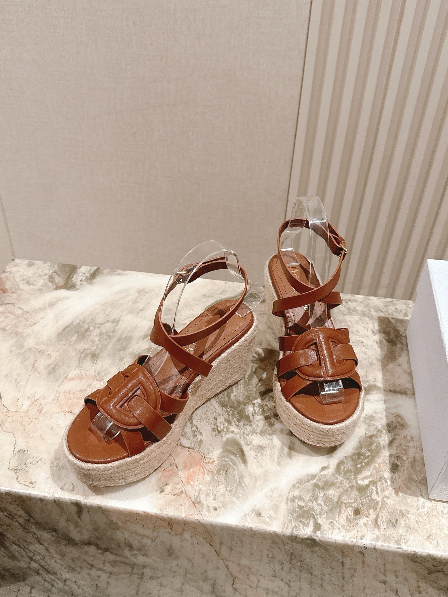 CD D-Club Wedge Sandal 85mm Camel Calfskin 483081