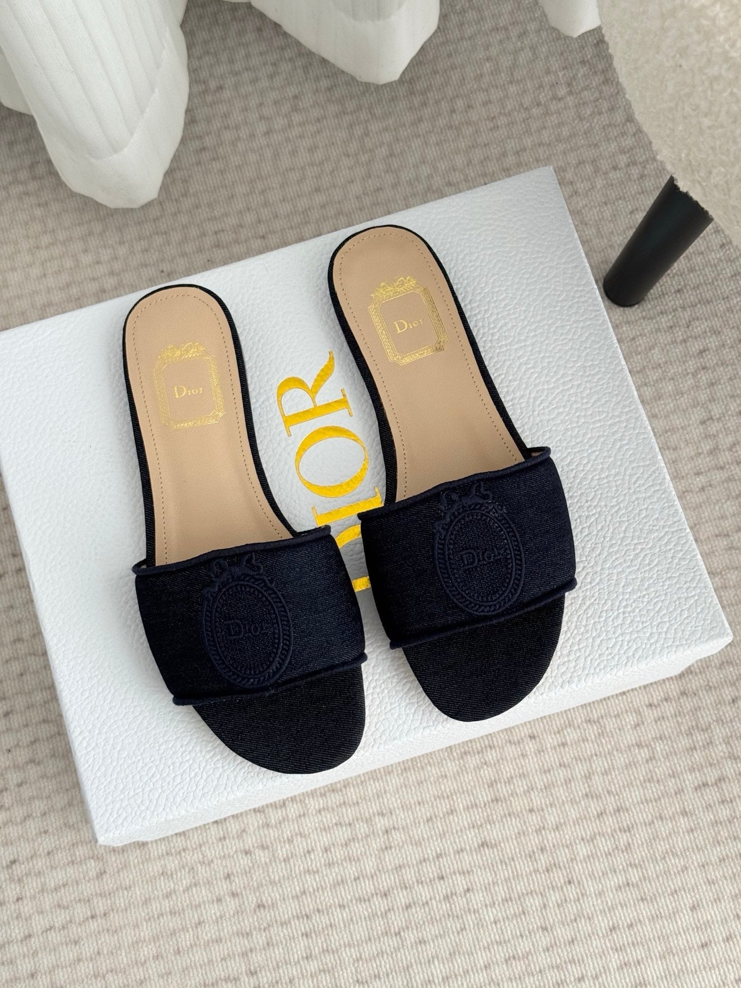 CD Médaillon Slide Flat Dark Blue Denim 849733