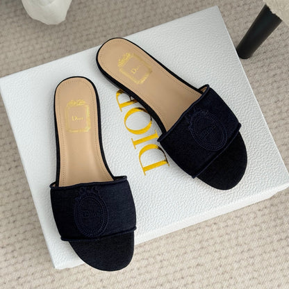 CD Médaillon Slide Flat Dark Blue Denim 849733