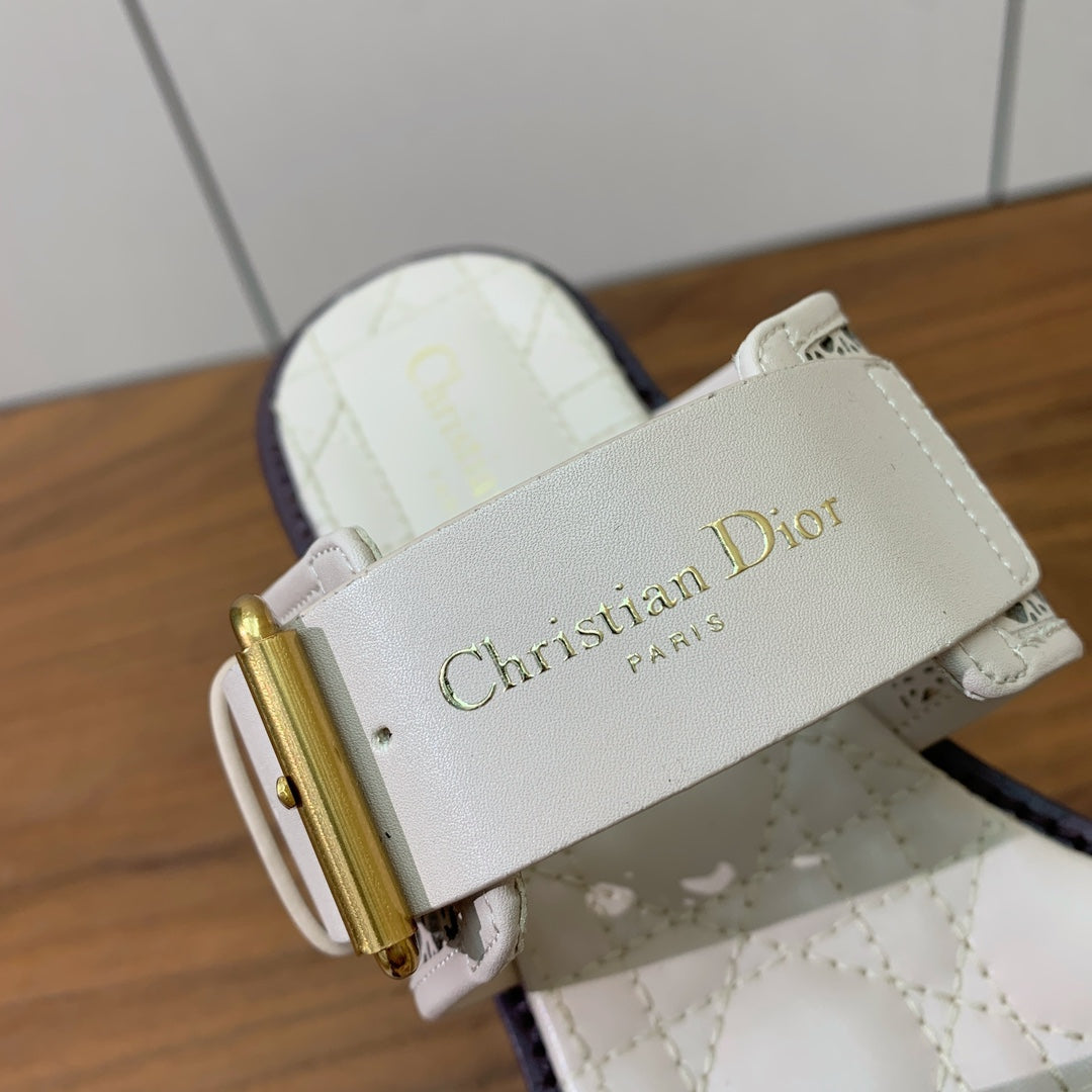 CD D-Avenue Slide Cream Cowhide 792656