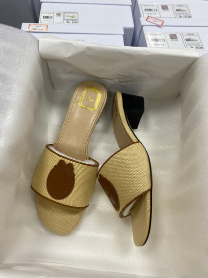 CD Médaillon Slide 4.5cm Beige Brown Canvas Leather 911238