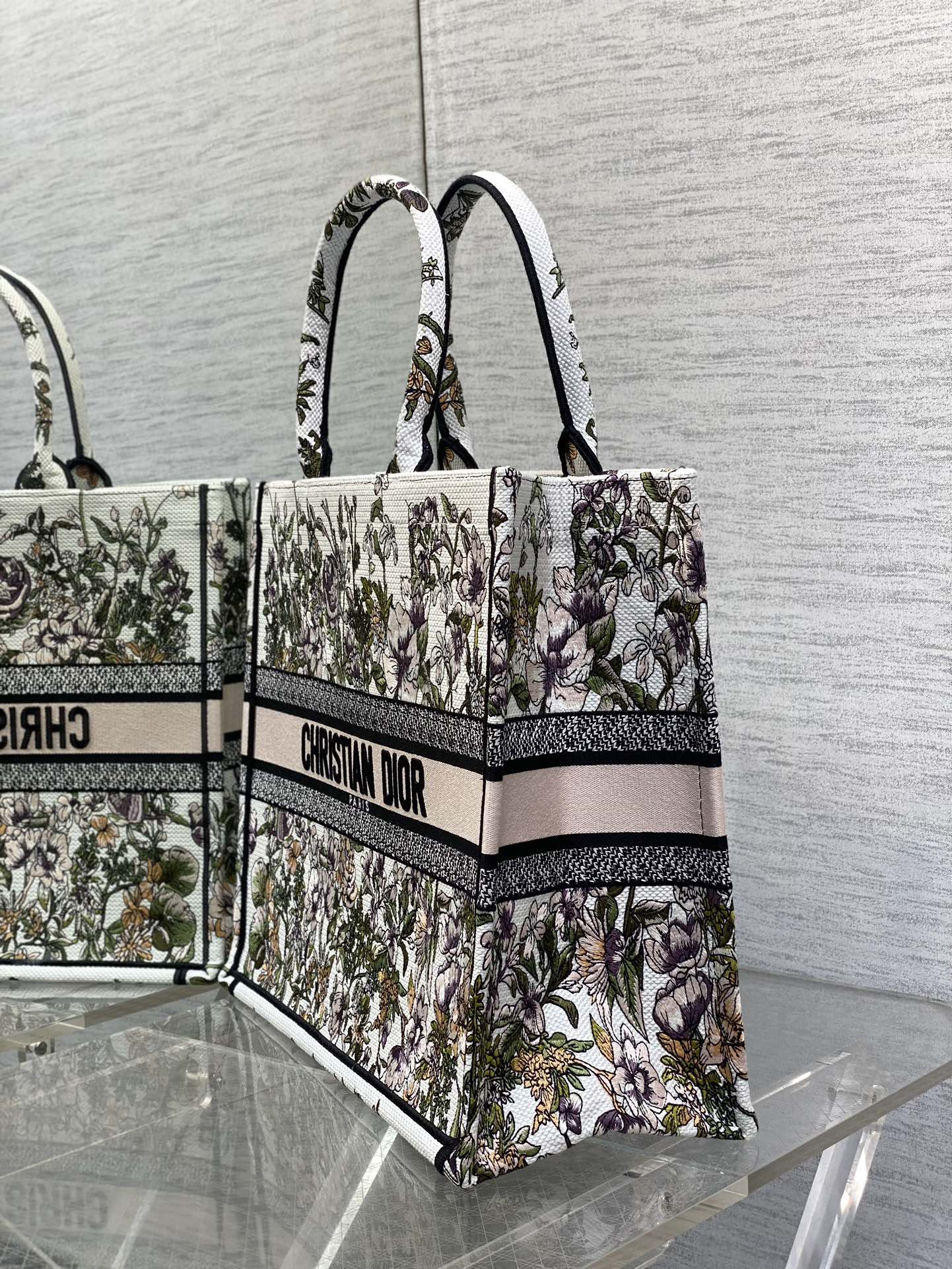 CD Medium Dior Book Tote Floral Motif White Pink Cotton