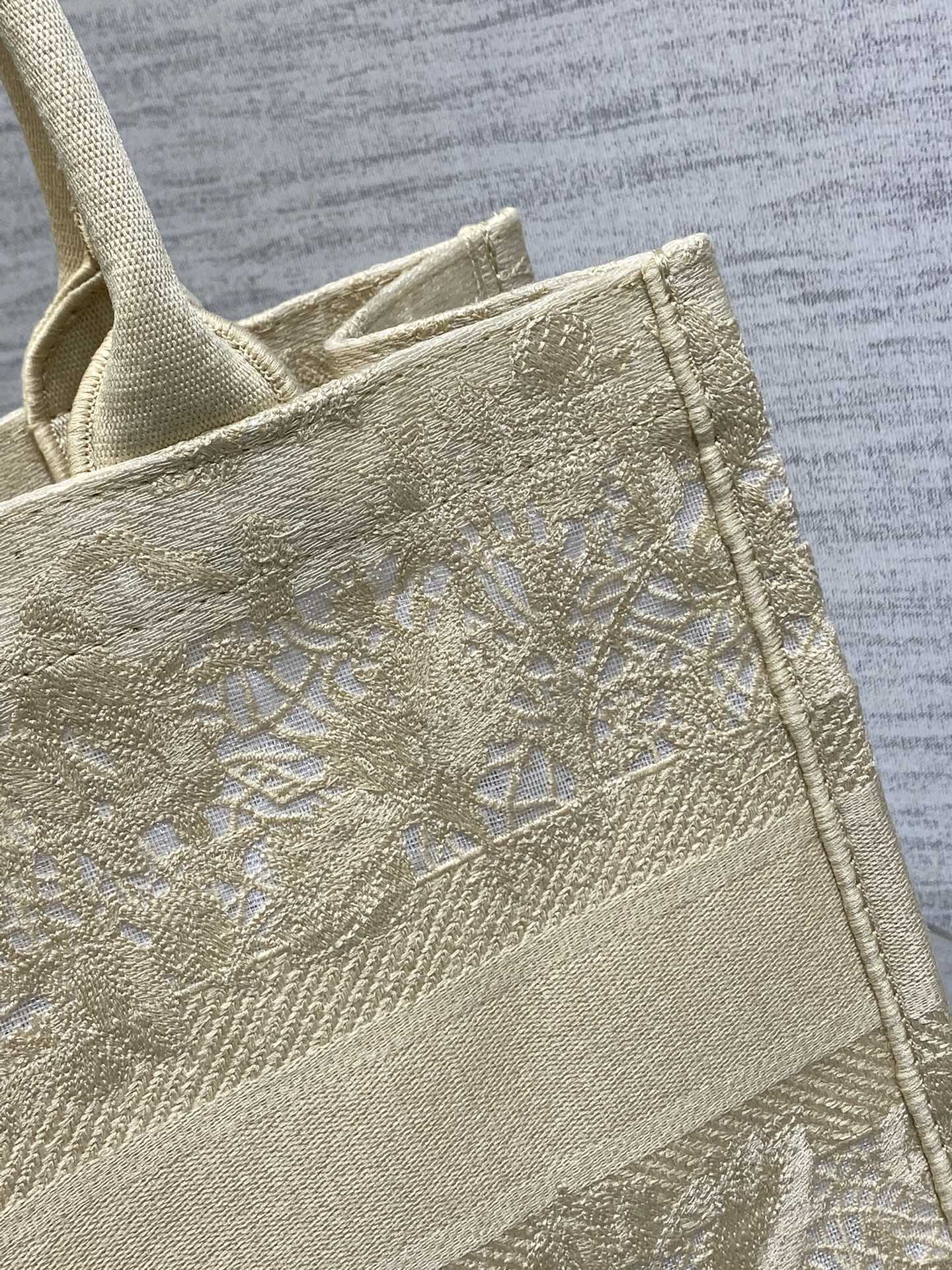 CD Small Dior Book Tote Scotland’s National Flower Pattern Beige Cotton
