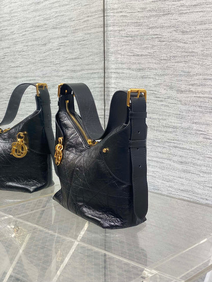 CD VOYAGE handbag 23 Black Crinkled Calfskin