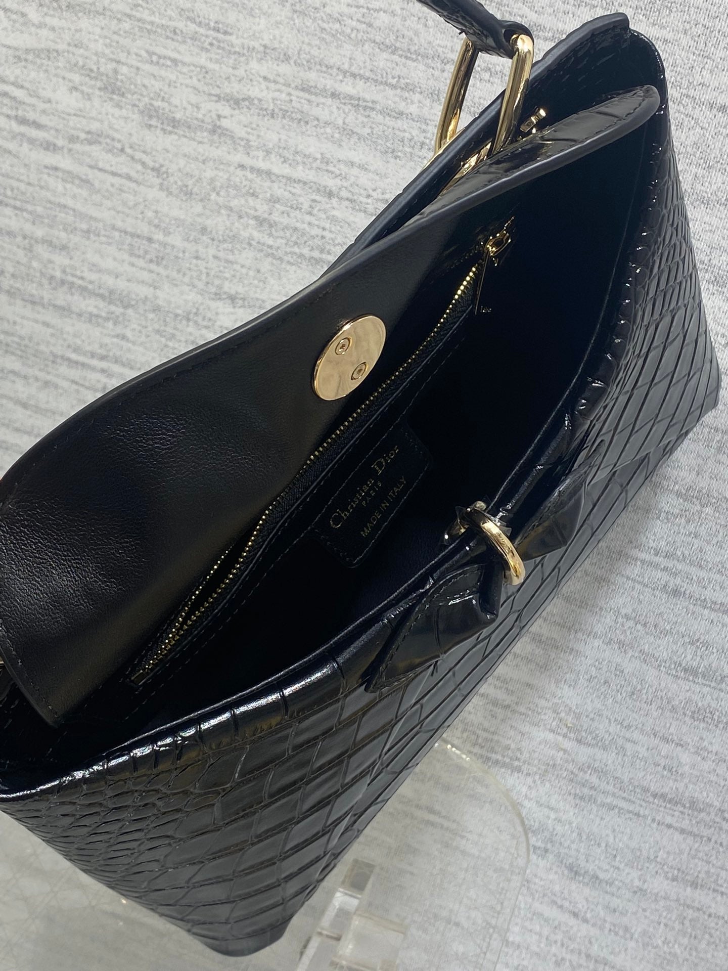 CD 26SS Bow-Adorned Bag Black Glossy Crocodile Pattern Embossed Calfskin 272521
