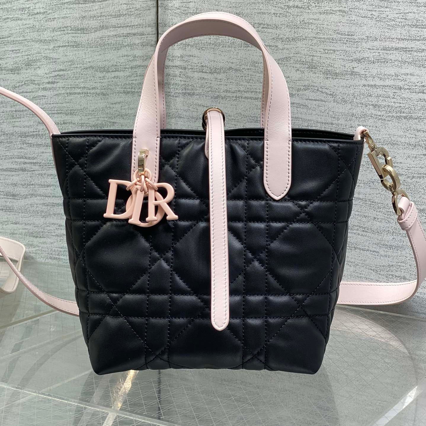 CD Toujours Bag 18cm Light Pink Black Macrocannage Lambskin 286511
