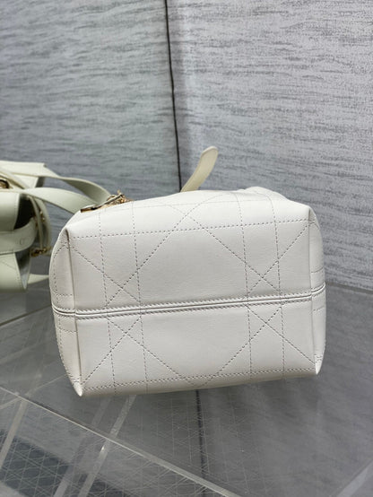 CD Toujours Bag 18cm White Macrocannage Lambskin 286513