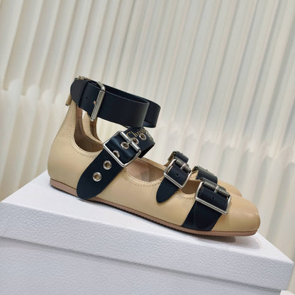 CD 26s Punk Ballet Flats Beige Leather 927874