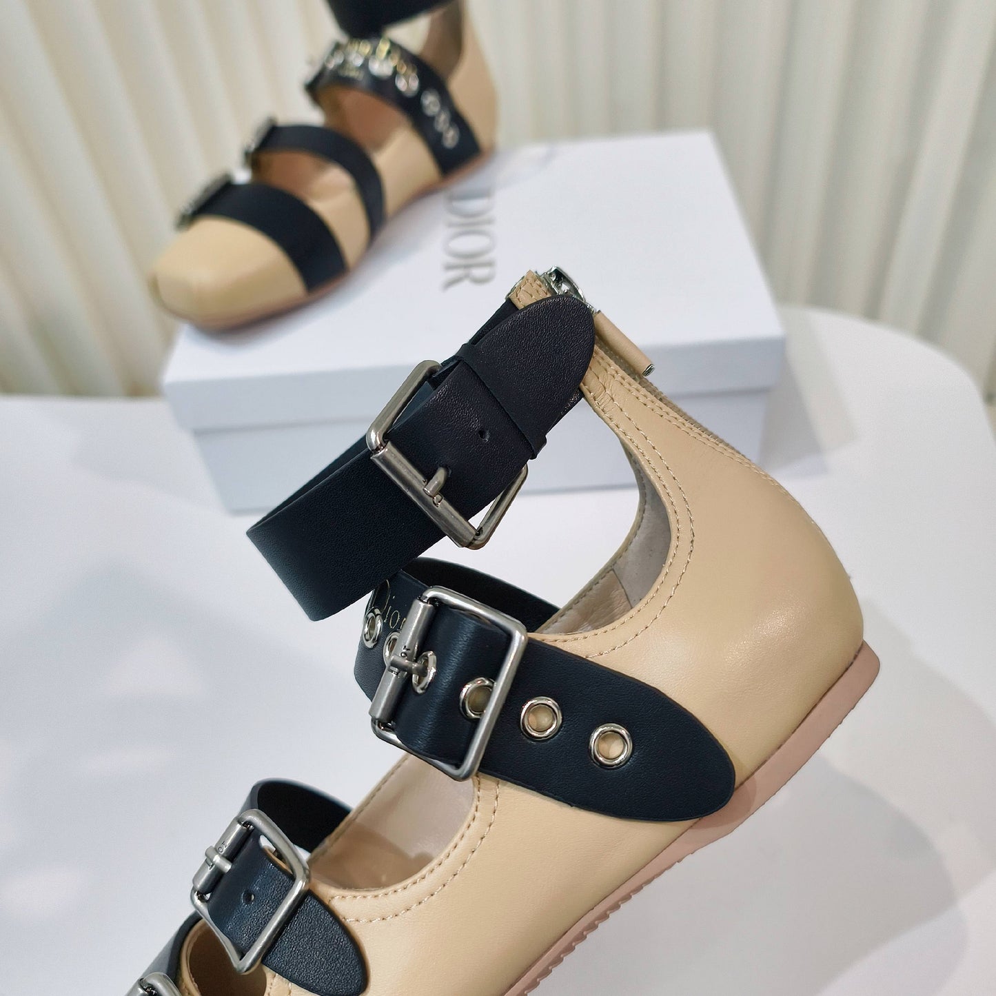 CD 26s Punk Ballet Flats Beige Leather 927874