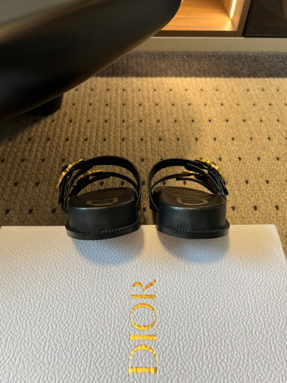 CD 26s Médaillon Buckle Slide Black Cowhide 820023
