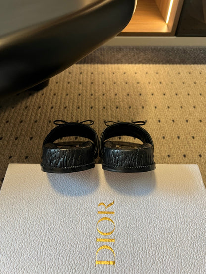 CD 26s Cannage Slides Black Lambskin 820050