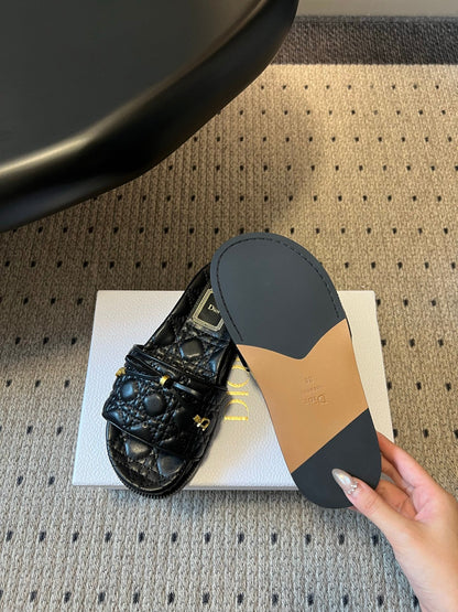 CD 26s Cannage Slides Black Lambskin 820050