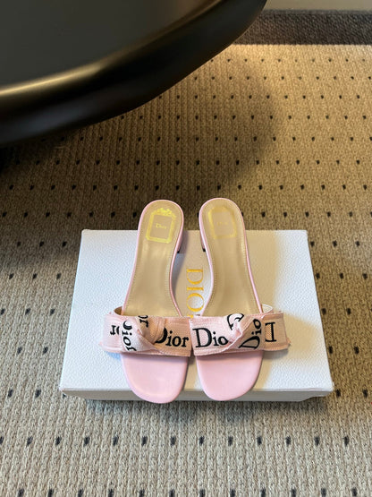 CD 26s J'Adior Slide 4cm Soupir Pink Embroidered Cotton 820046