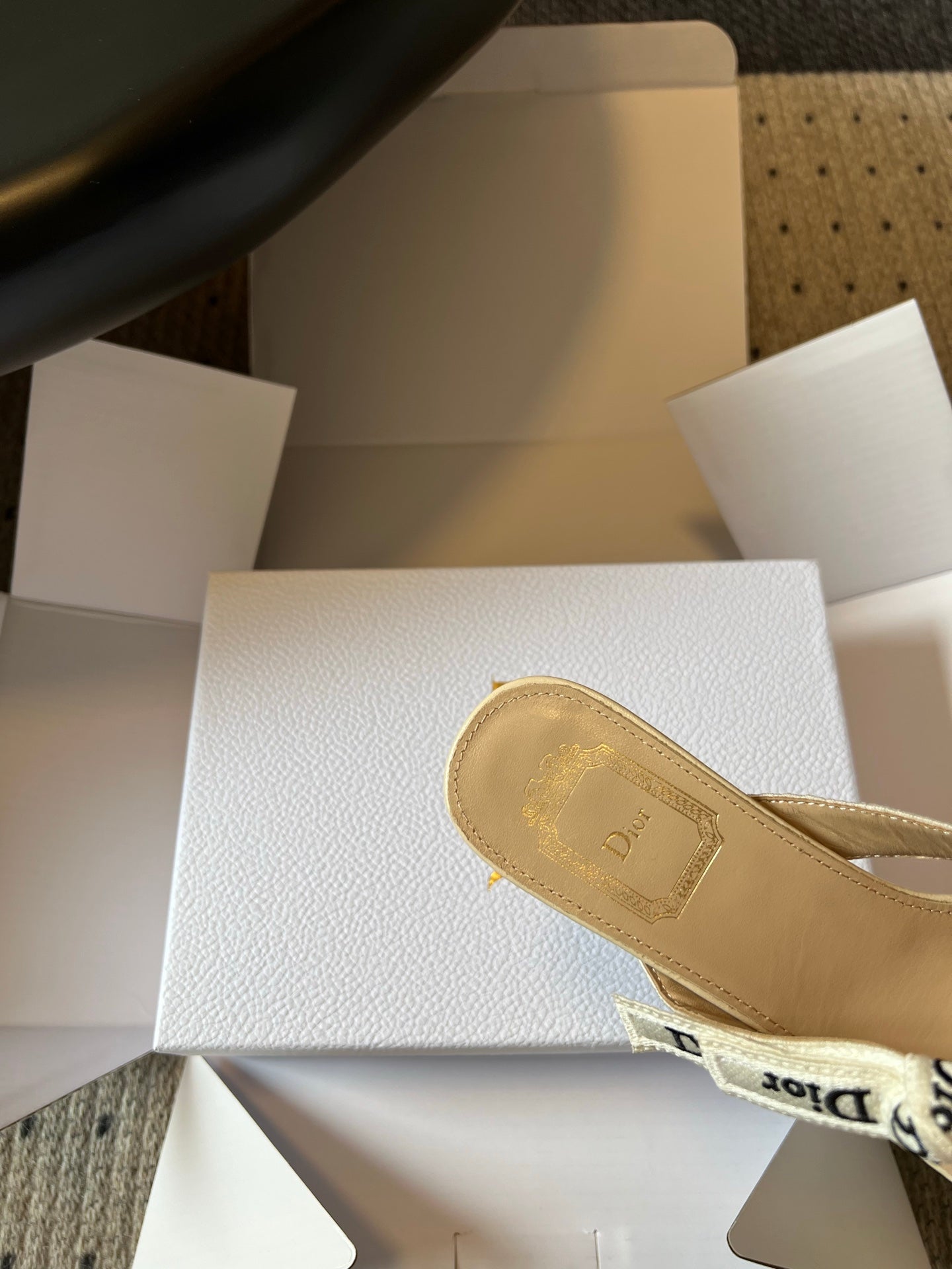 CD 26s Dway Thong Sandal Cream Cotton Lambskin 918054