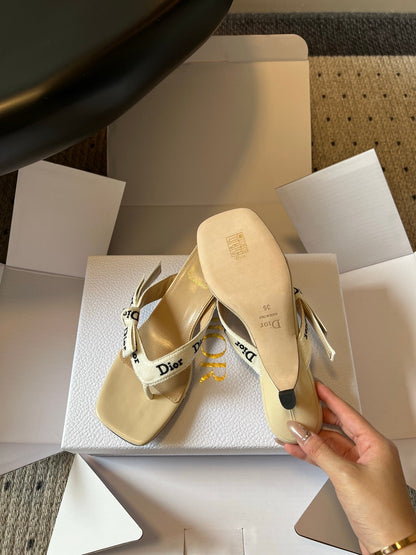 CD 26s Dway Thong Sandal Cream Cotton Lambskin 918054