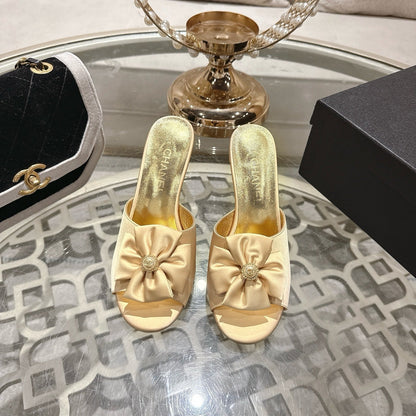 CC 26s Camellia High-Heeled Slippers Sheepskin