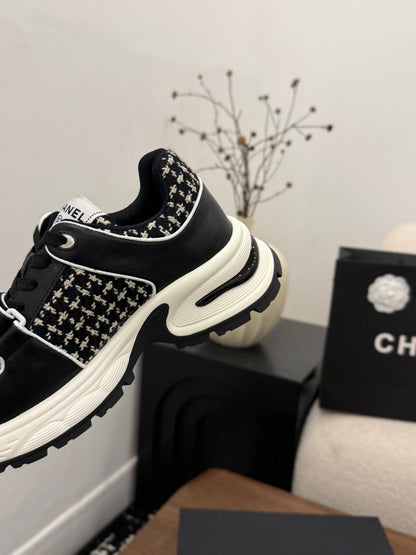 CC 26s Casual Sneaker Black White Tweed Leather 183604