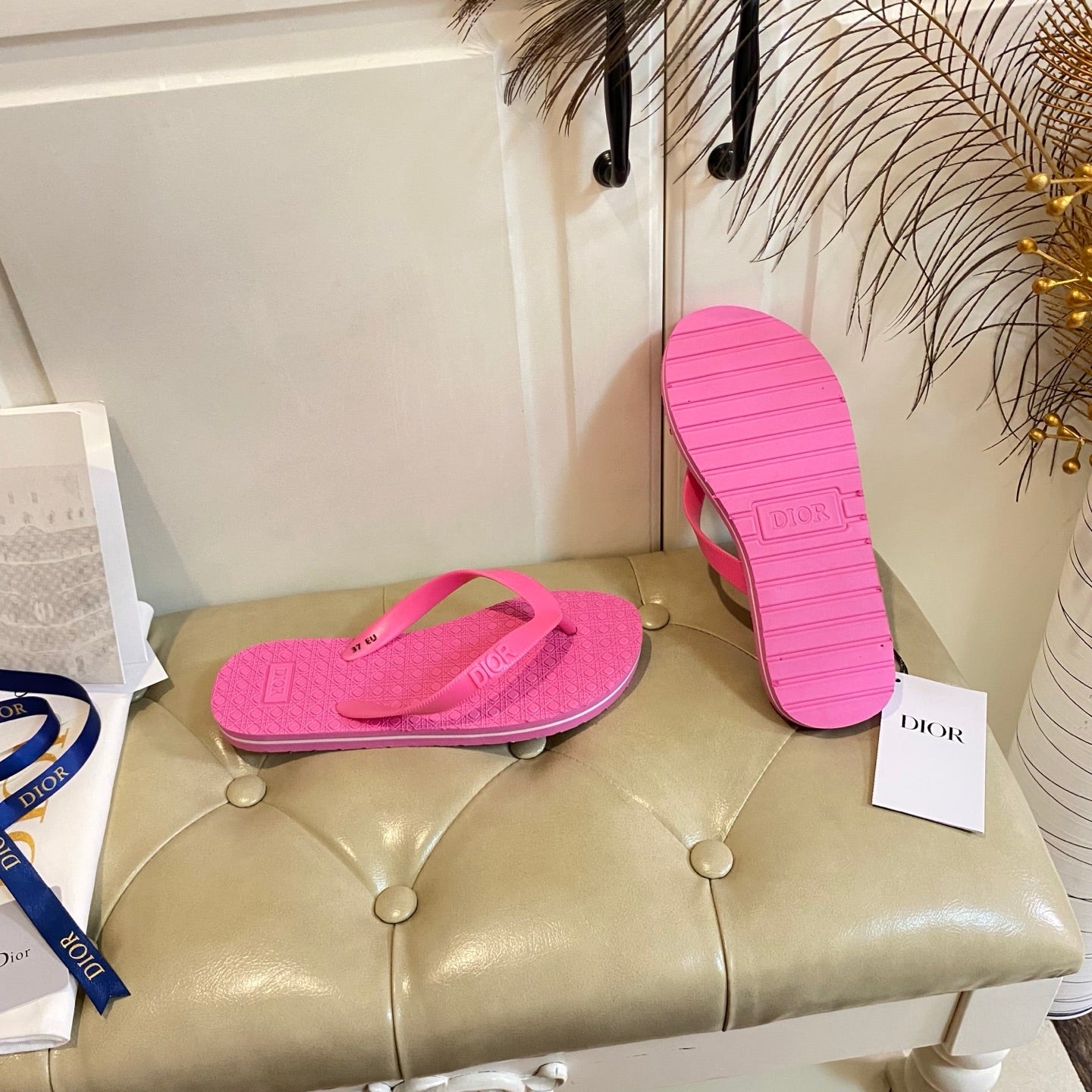 CD Thong Sandal Hot Pink Rubber 687622