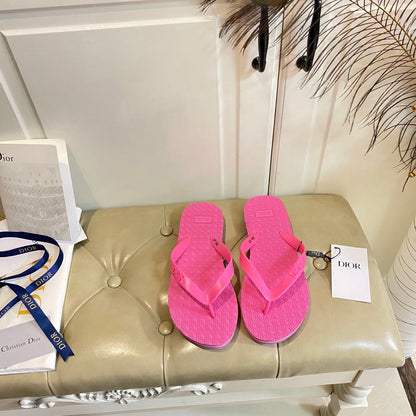 CD Thong Sandal Hot Pink Rubber 687622