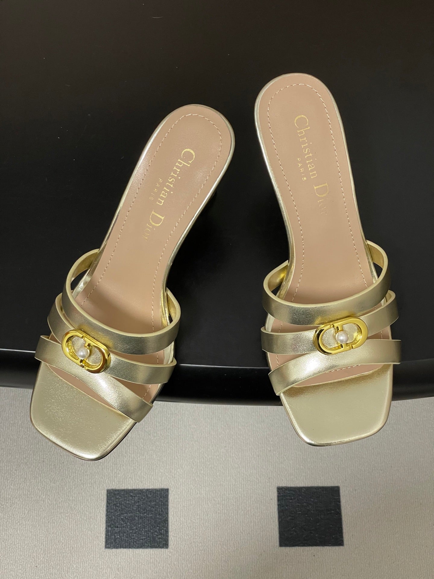 CD 26 High-Heeled Sandals 80mm Gold Metallic Cowhide 632584