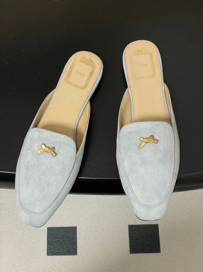 CD 26 Baby Bow Flat Mule Bleu Ciel Cowhide Sheepskin Suede 632593
