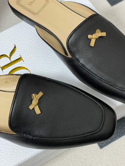 CD 26 Baby Bow Flat Mule Black Cowhide Sheepskin 632597