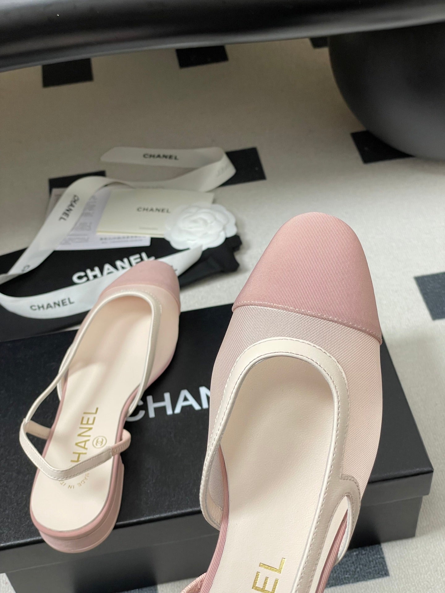 CC 26s Slingback  Light Pink Mesh Fabric Sheepskin 649447