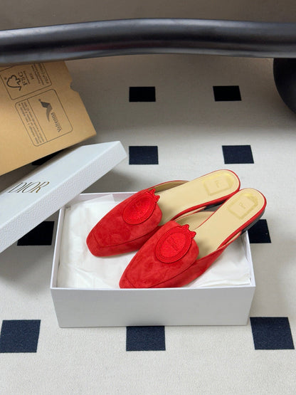 CD Médaillon Mule Red Suede 834912