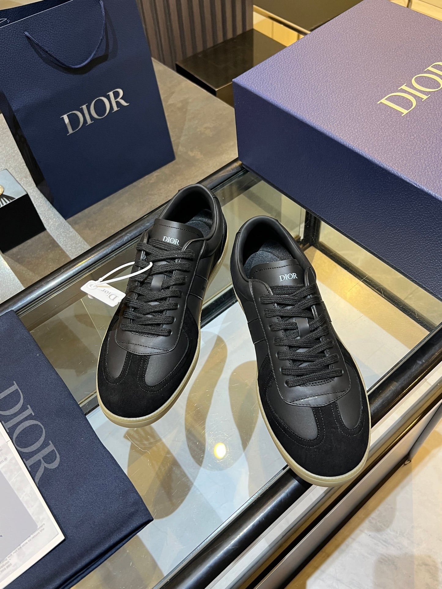 CD 26s B01 Matchpoint Sneaker Black Calfskin Suede 924615