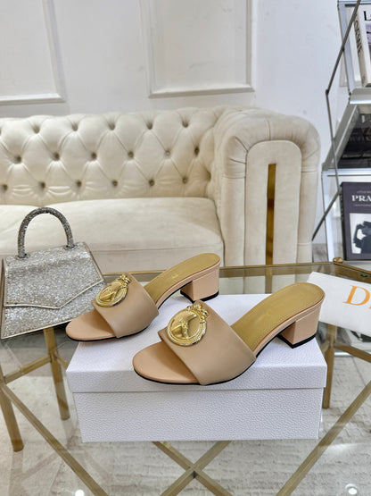 CD 26s Médaillon Buckle Slides 5cm Beige Lambskin 927390
