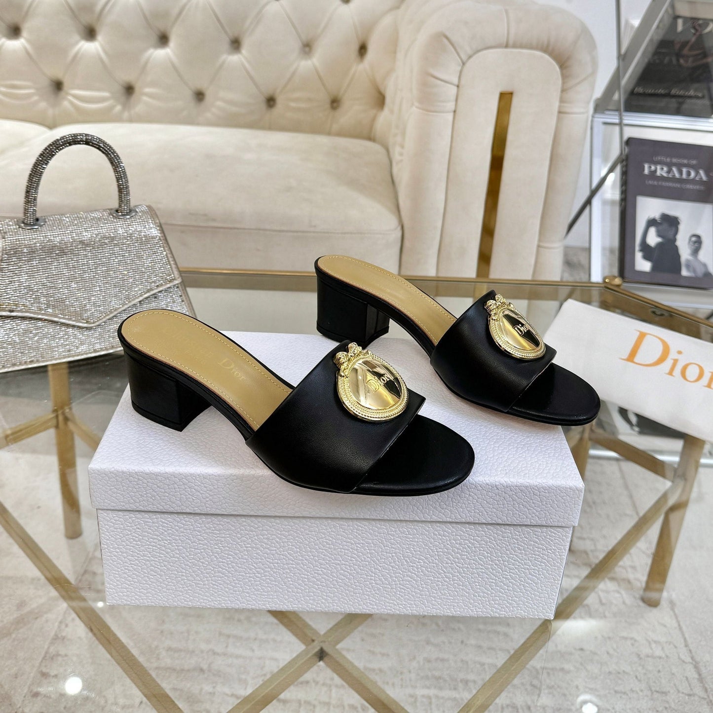 CD 26s Médaillon Buckle Slides 5cm Black Lambskin 927388