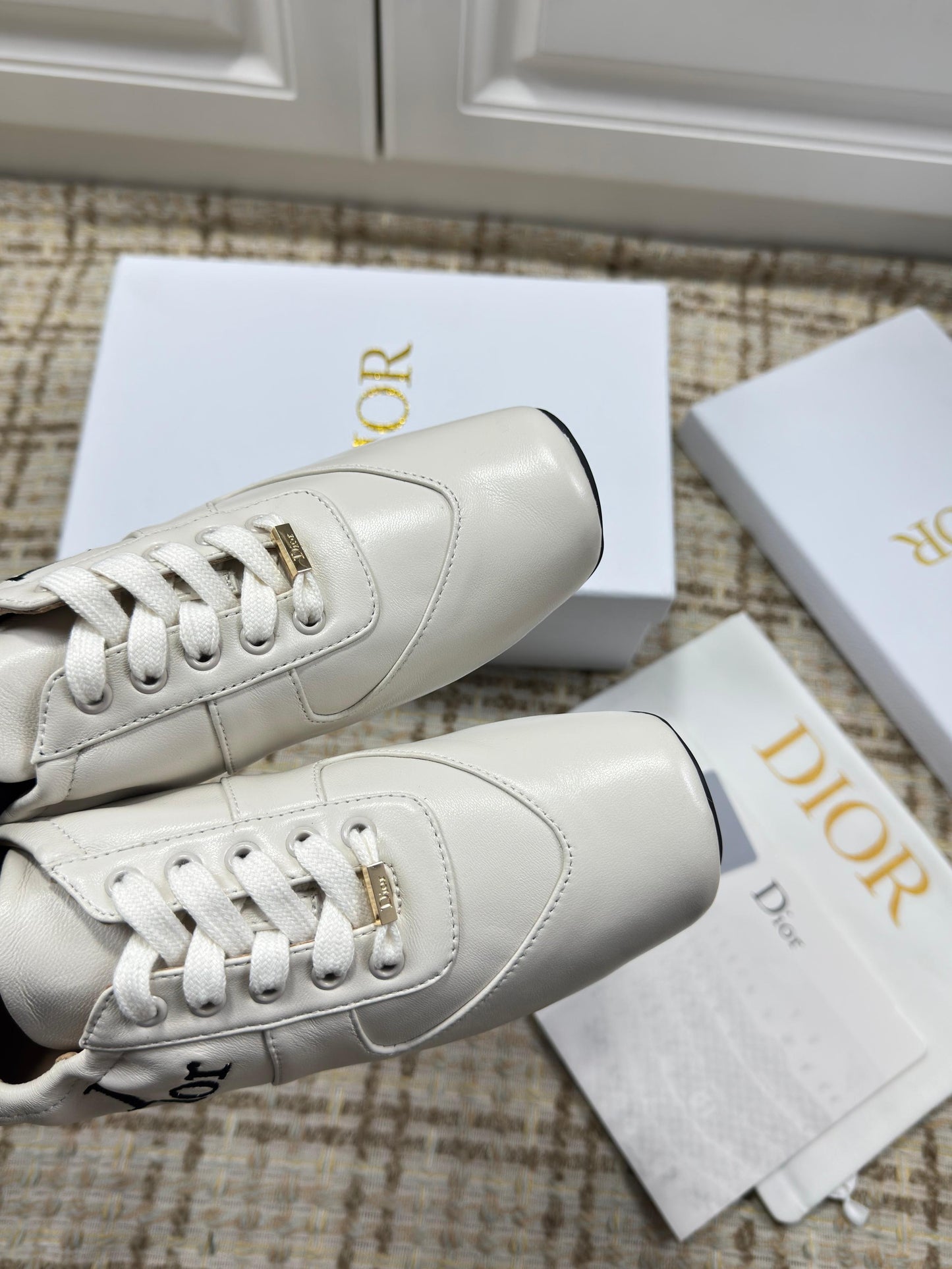 CD 26s Cœur Sneaker Off White Leather 695459