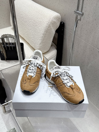 CD D-Sketch Sneaker Brown Nubuck Leather 554390