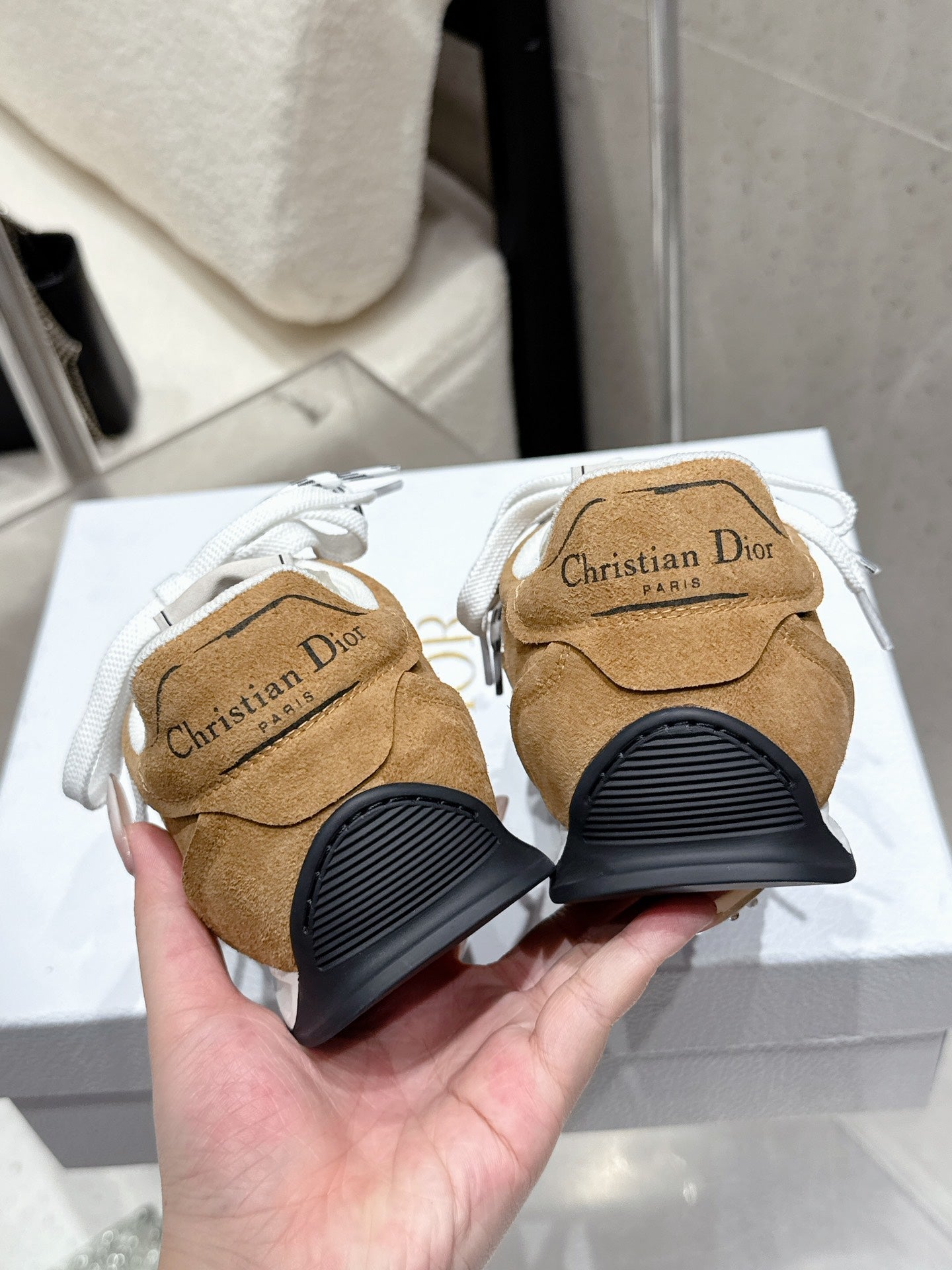 CD D-Sketch Sneaker Brown Nubuck Leather 554390