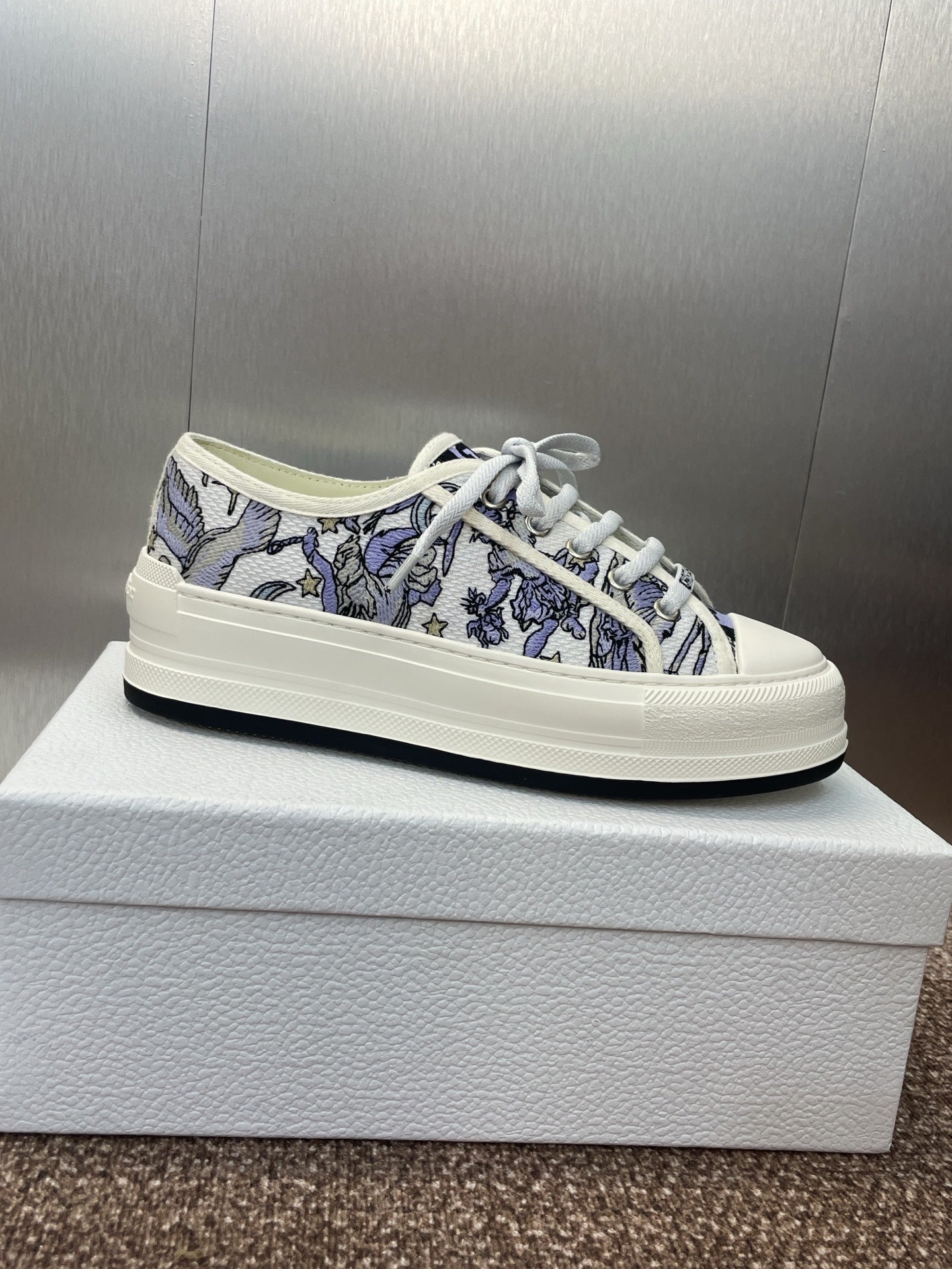 CD 25s Walk'n' Sneaker In Blue Toile De Jouy Embroidered Cotton