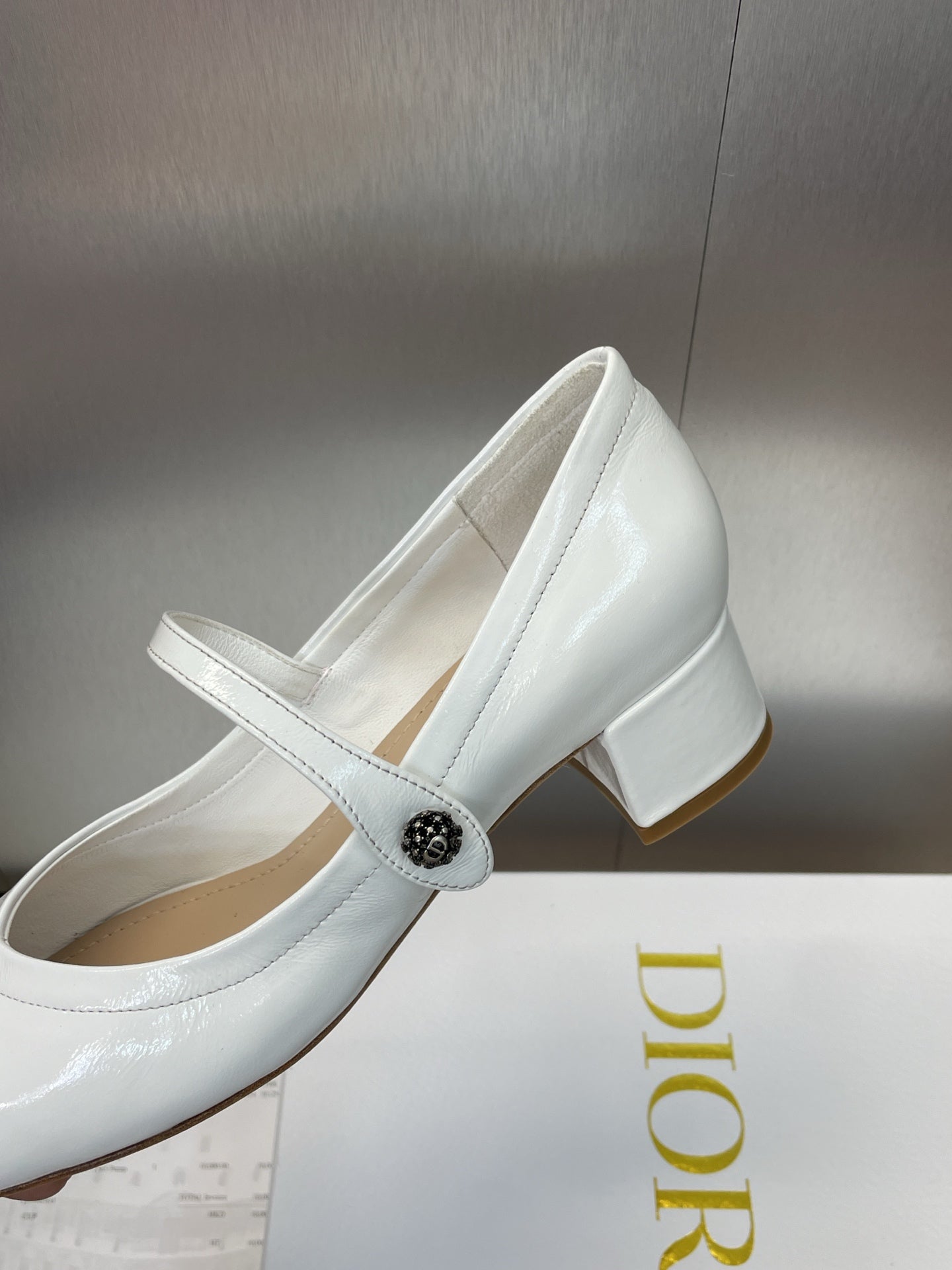 CD Chunky Heel Round Toe Ballet White Patent Leather 524206
