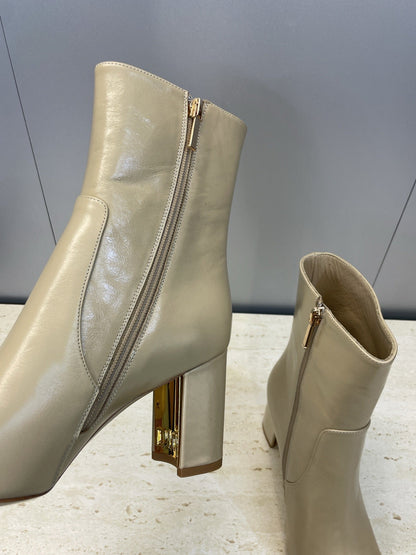Dior 2025 Boot Beige Gold Cowhide 508546