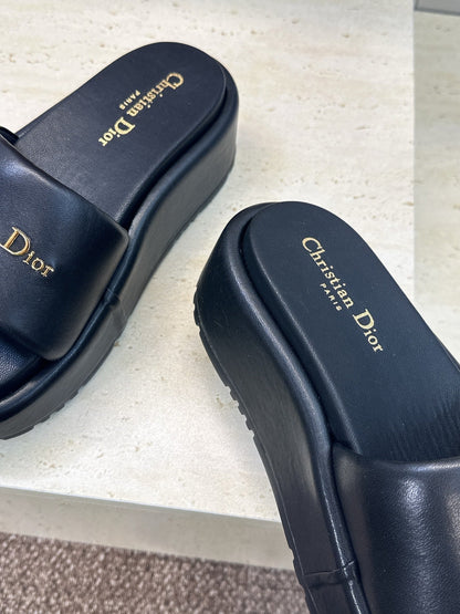 CD D-Lane Platform Slide 4cm Black Leather 633078
