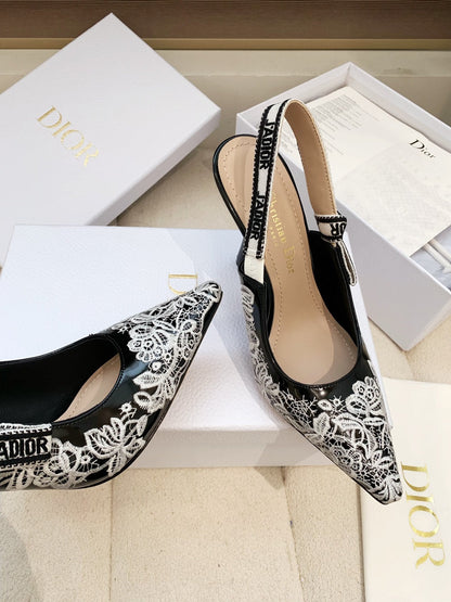 CD 26s J'Adior Jacquard Embroidered Slingback 9.5 Black Patent Leather 614929