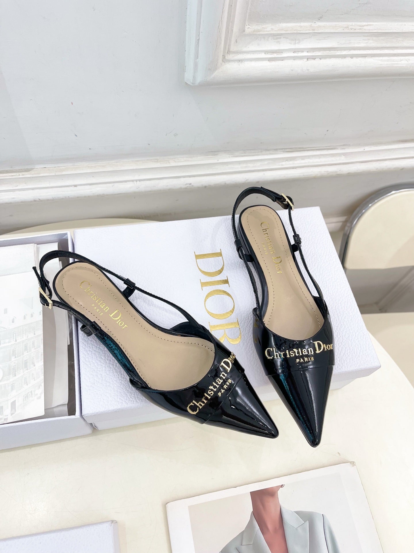 CD 25 Slingback Flat Black Patent Leather 307438