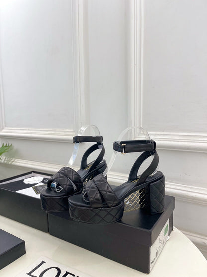 CC 26s HighHeeled Platform Sandals 85 Black Sheepskin 631867