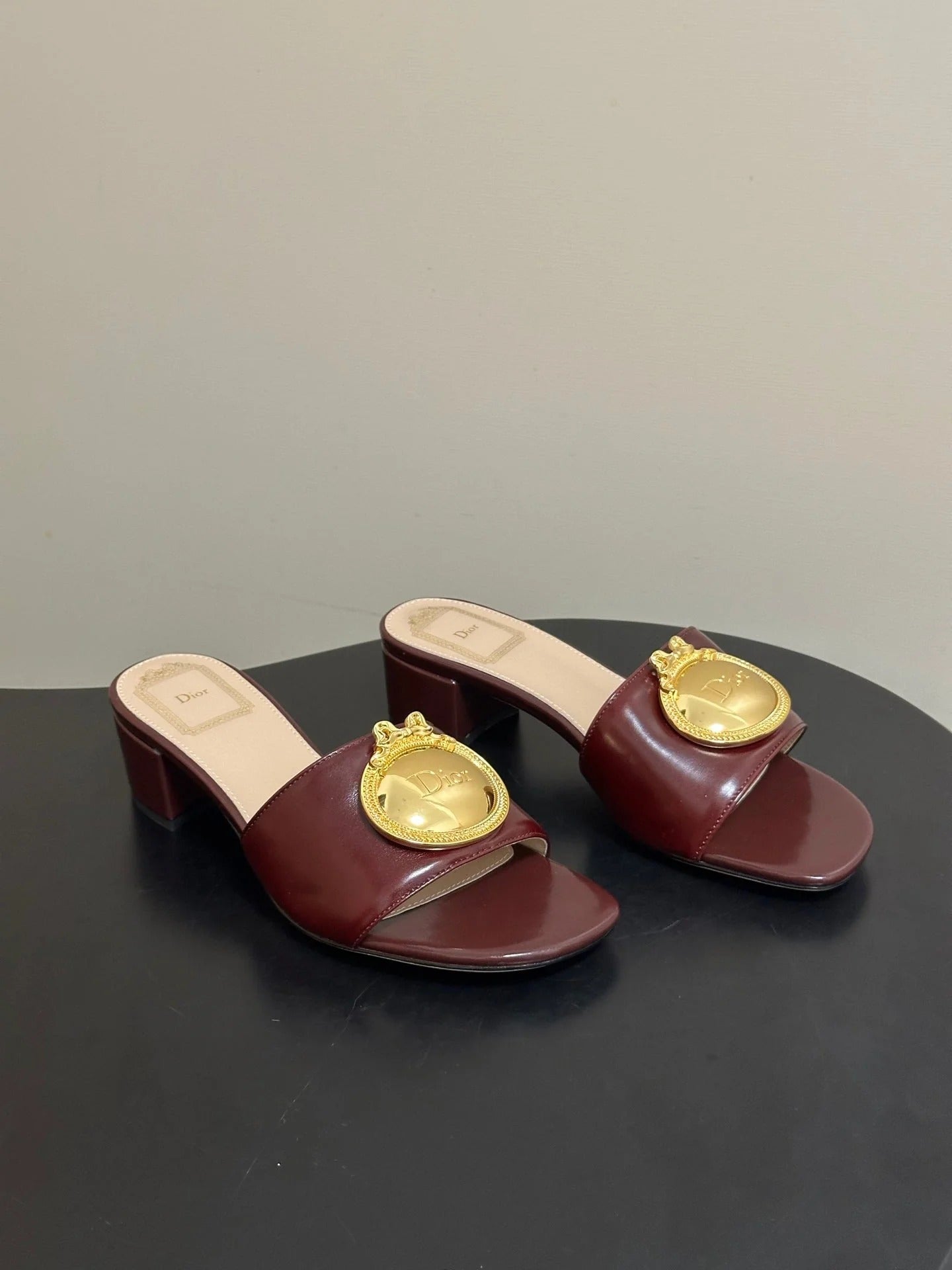 CD D-Club Retro CD Letter Metal Buckle Sandals 45mm Leather 846977