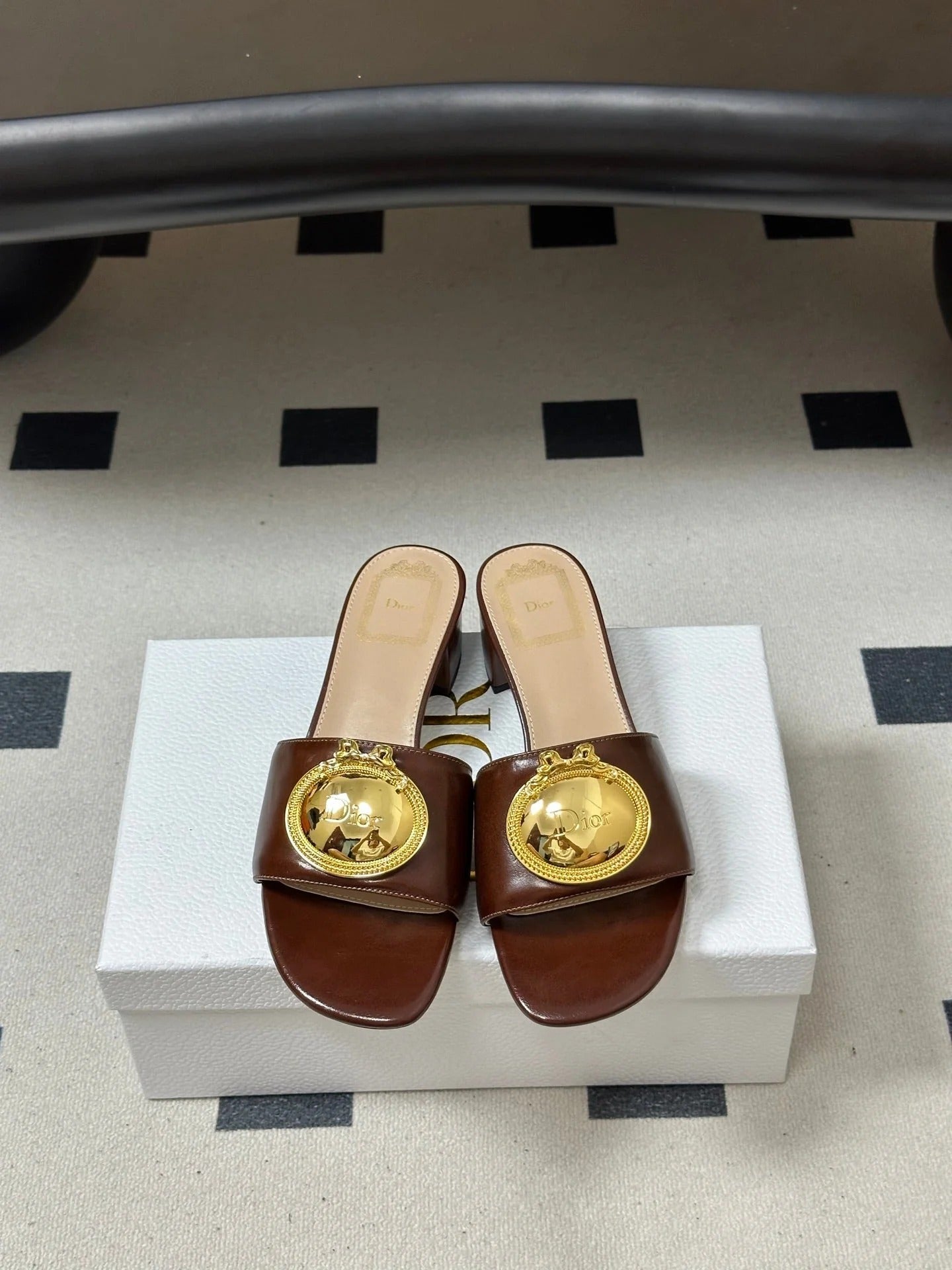 CD D-Club Retro CD Letter Metal Buckle Sandals 45mm Leather 846977