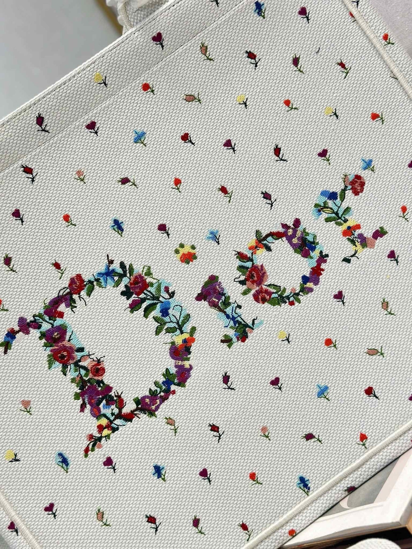 CD 2026 Book Tote Bag White Multicolor Revolution Flowers Embroidery Canvas 288406