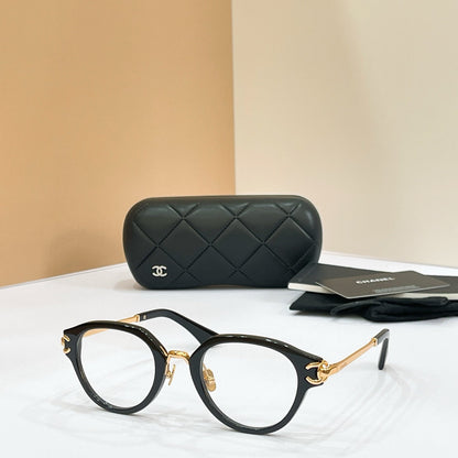 CHANEL Sunglasses 5575
